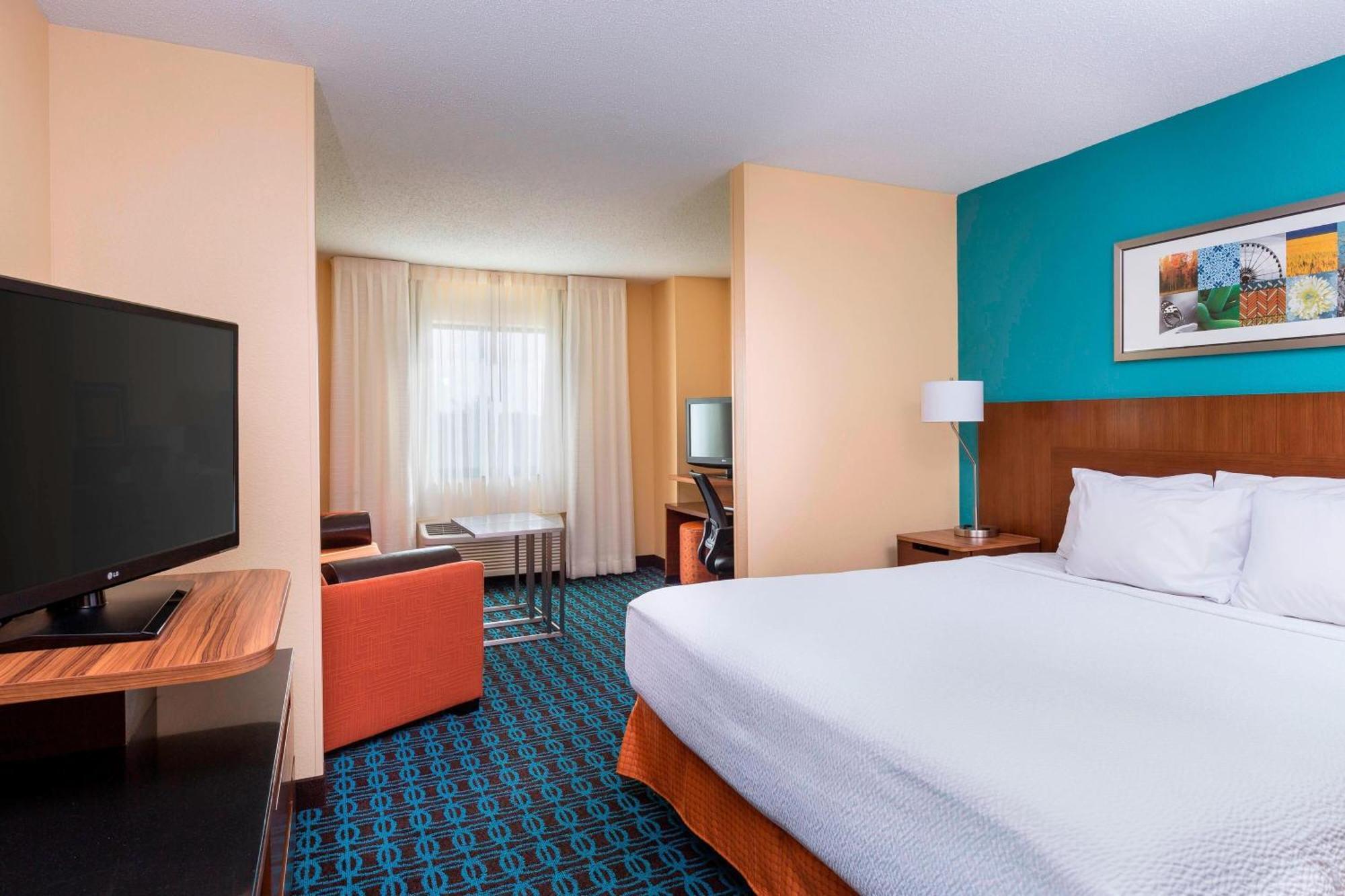 Fairfield Inn & Suites By Marriott Galesburg Exterior photo